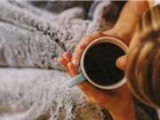 Caffeine, rượu cồn và nicotine tác động như thế nào đến hiệu suất của con người?